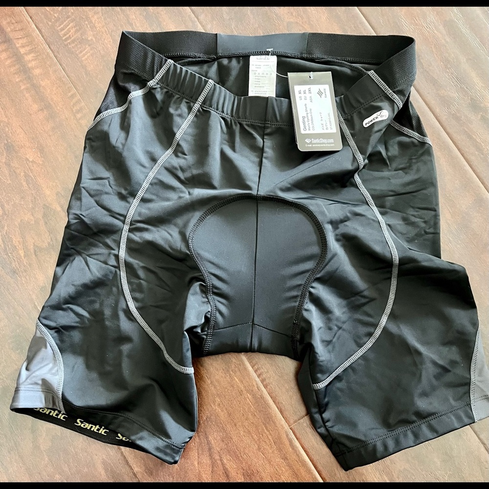 Mens XL Santic biking/cycling  shorts
